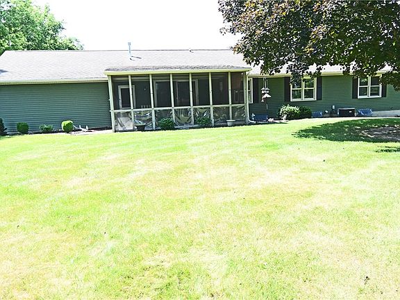 4th image of 24 Hancock Dr