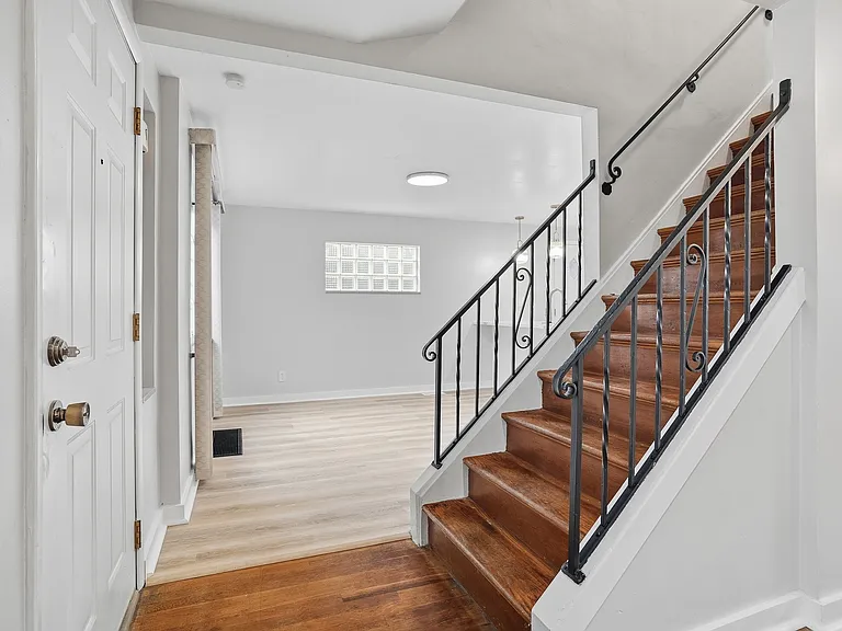 951 Rita Dr — Photo 9