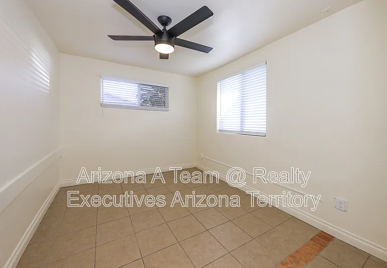 1654 N Rosemont Blvd #1 — Photo 13