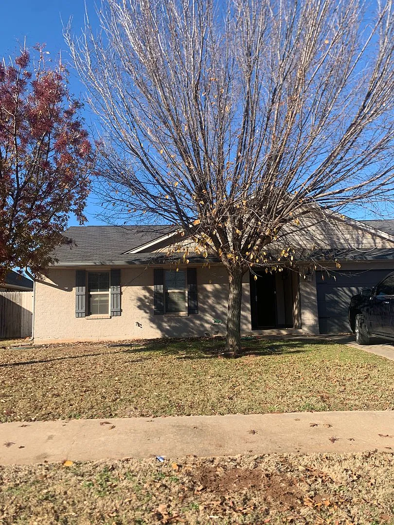 Remodeled 3 Bedroom near Moore — Photo 1
