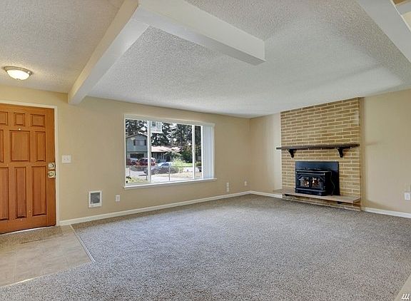 5th image of 12510 106th Avenue Ct E