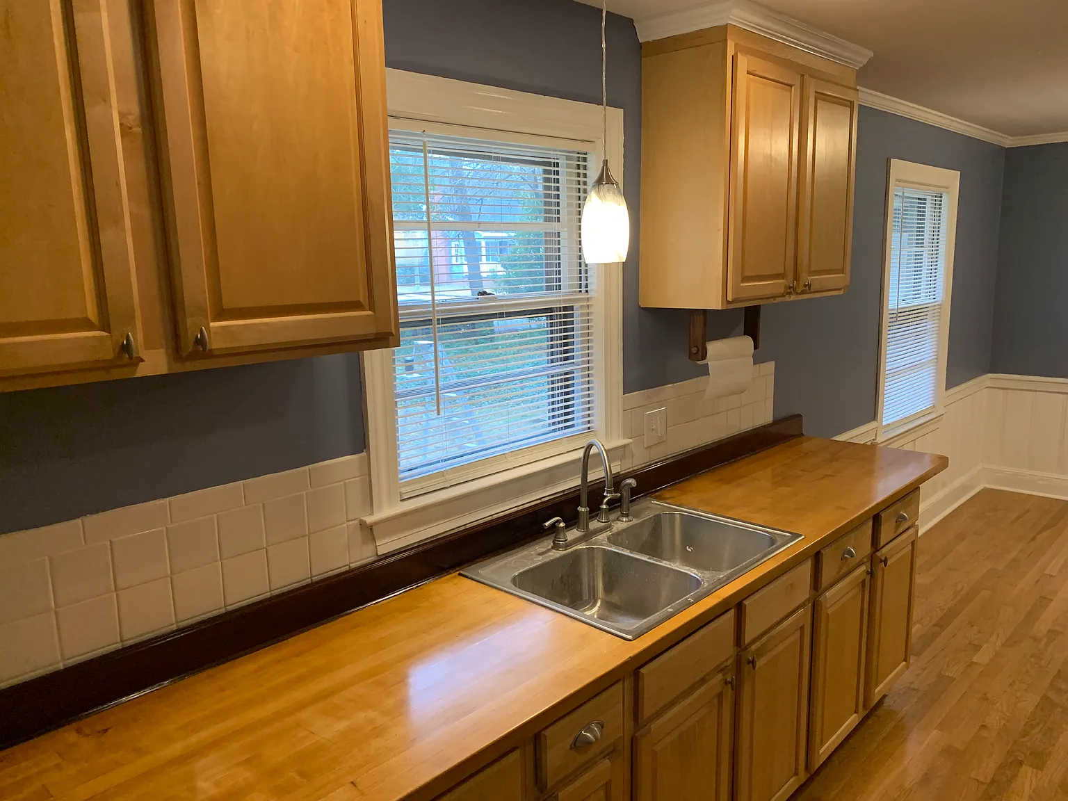 4 bed, 2034 sqft, $3,000 — Photo 2