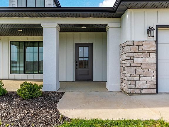 5th image of 4611 Stone Mountain Pkwy