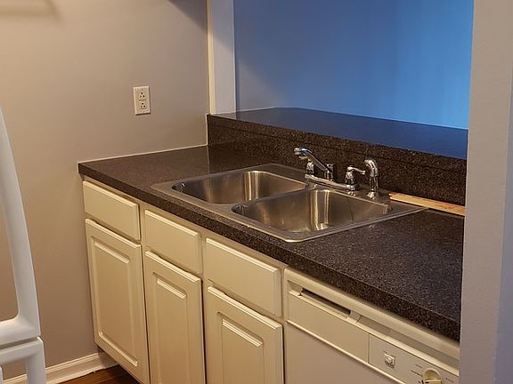 5th image of 1875 Tall Oaks Dr #34