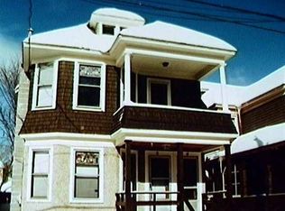 43 Robinson St, Schenectady, NY 12304