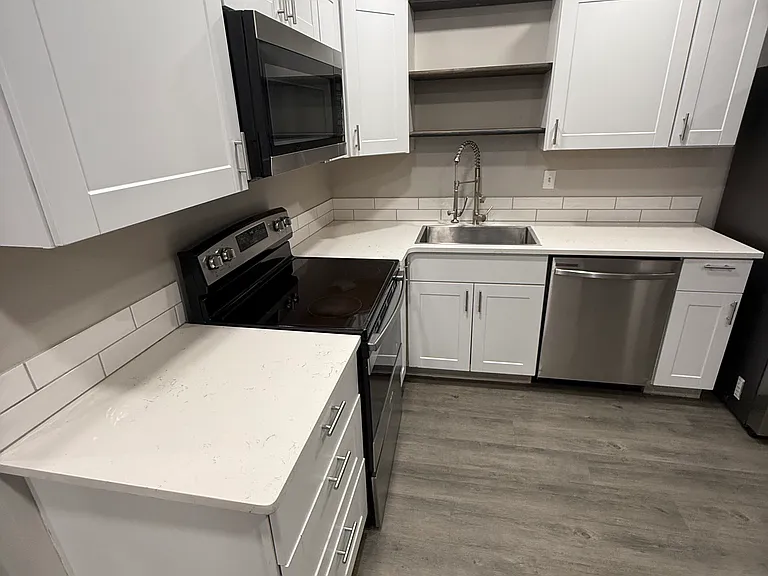 26 E 3rd Ave #1 — Photo 6