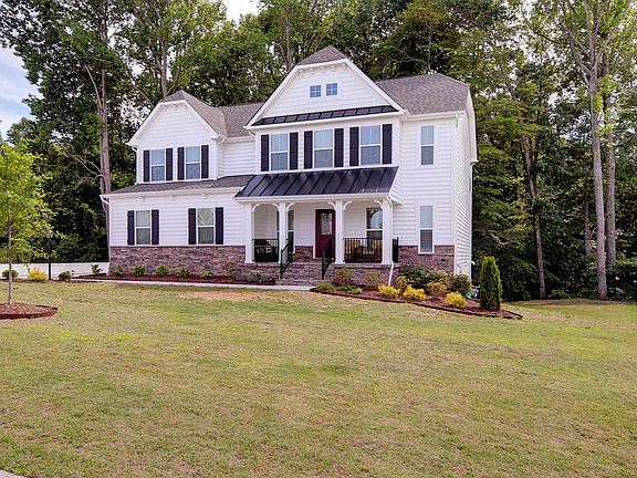 3rd image of 8116 Fairmont Dr