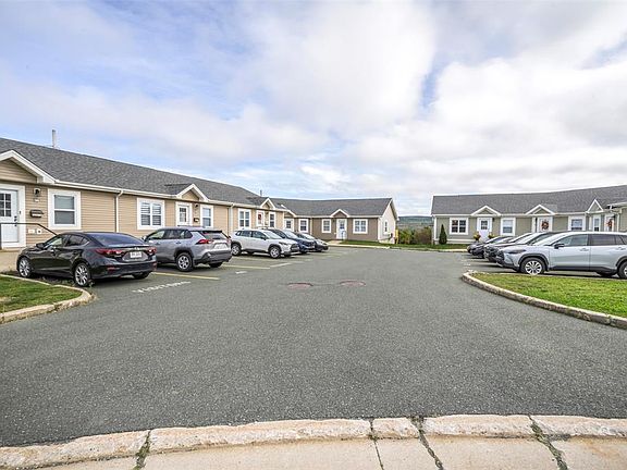 3rd image of 20 Spring Meadow Court