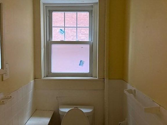 4th image of 7 Winthrop St #1