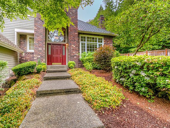 3rd image of 16735 237th Ave NE