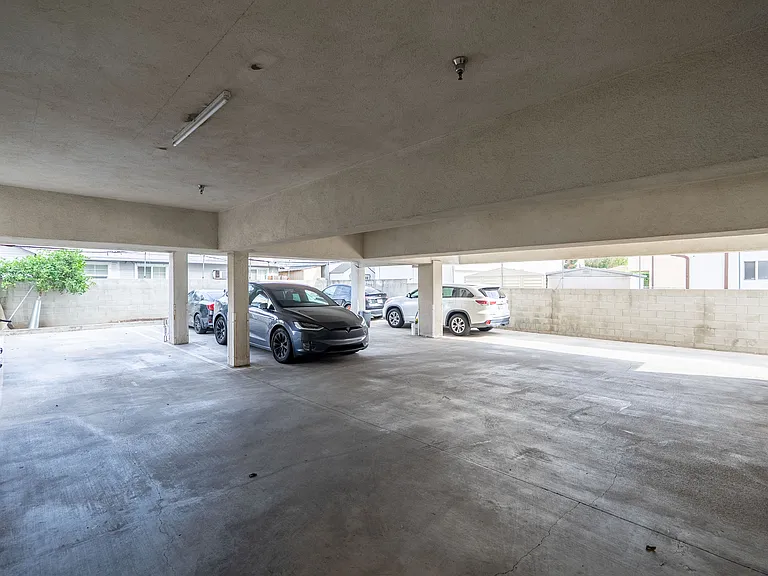 1758 N Alexandria Ave #1758.5 — Photo 45