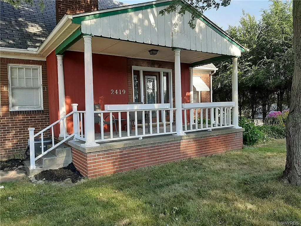 2419 Union Rd photo 1