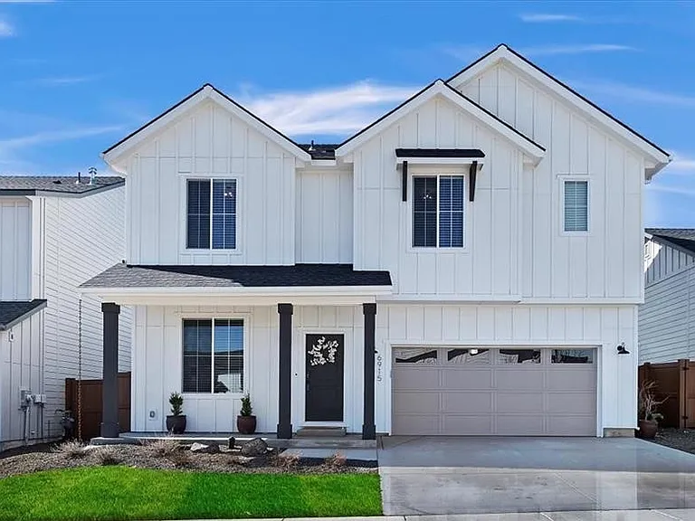 6915 S Sunfish Way — Photo 1