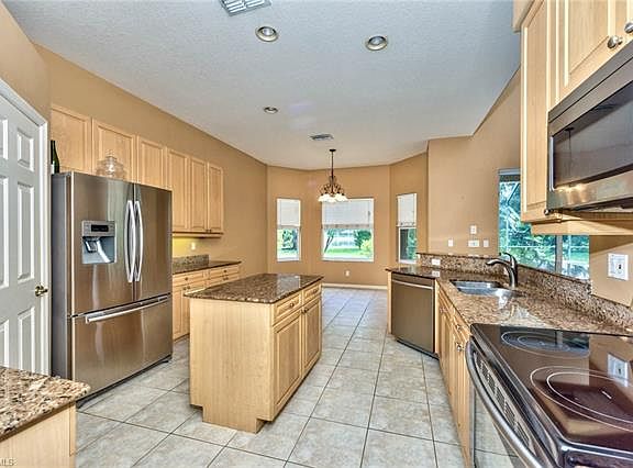 3rd image of 14893 Indigo Lakes Dr