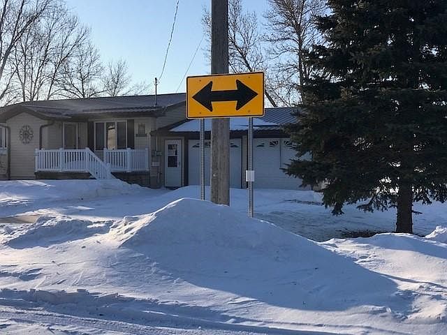 2nd image of 505 4th Ave E