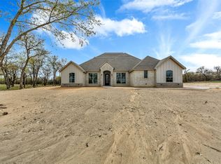 604 Veal Station Rd, Weatherford, TX 76085