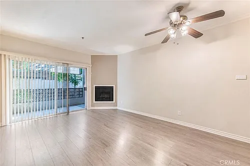300 N El Molino Ave Photo 1