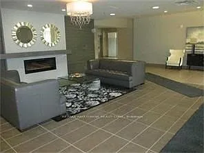 90 Charlton Ave W #503 — Photo 6