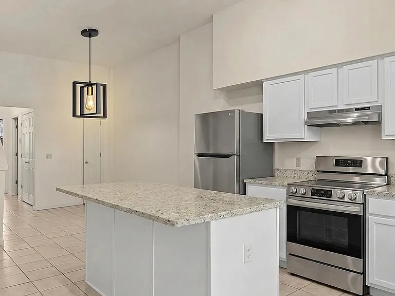 2211 Menard St #A — Photo 1