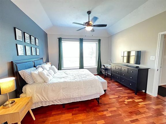 4th image of 10806 Summer Meadows Ct