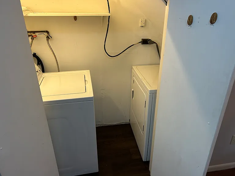 144 S Wade Ave #C — Photo 4
