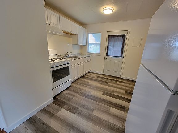 5th image of 2713 Hefner St