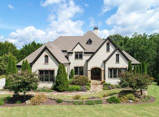 2902 Pointe Dr, Gainesville, GA 30506