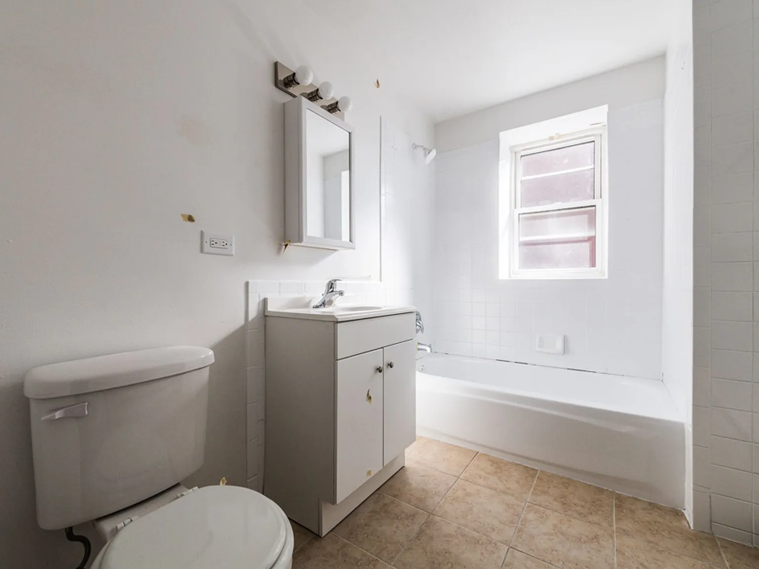 4814 W Monroe St — Photo 3