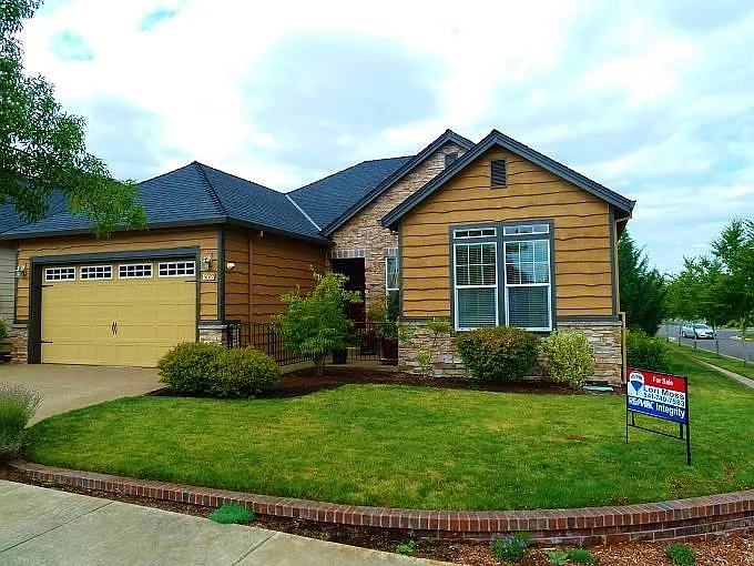 5027 SW Hollyhock Cir photo 1