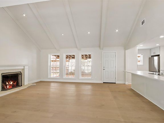5th image of 2126 Potomac Dr