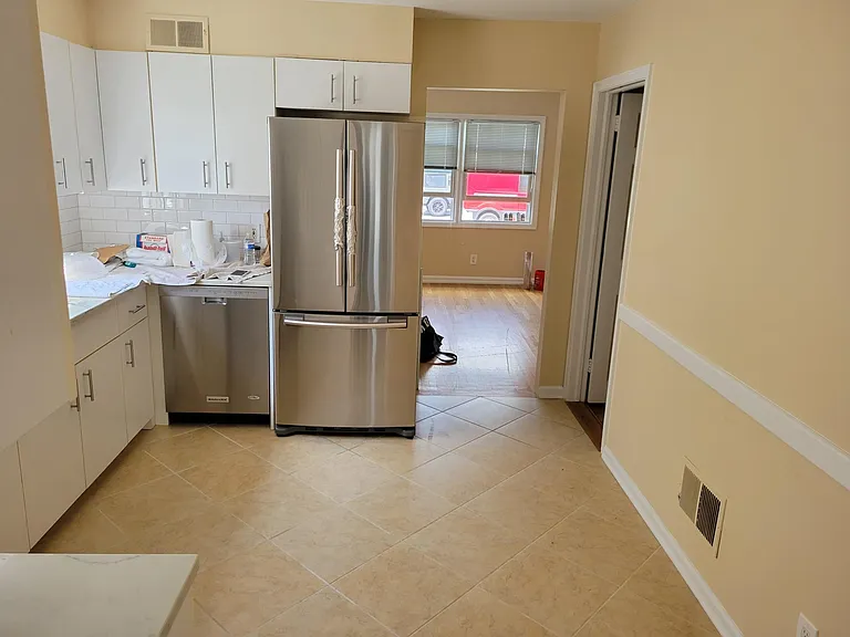 115 Rockwell St #1 — Photo 3