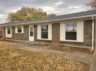 8402 Candleworth Dr, Louisville, KY 40214