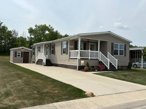 57693 Old Red Ln, New Haven, MI 48048