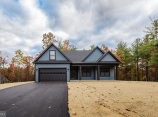 116 Mayapple Ct, Hedgesville, WV 25427