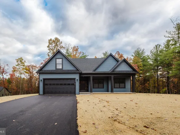 116 Mayapple Ct, Hedgesville, WV 25427