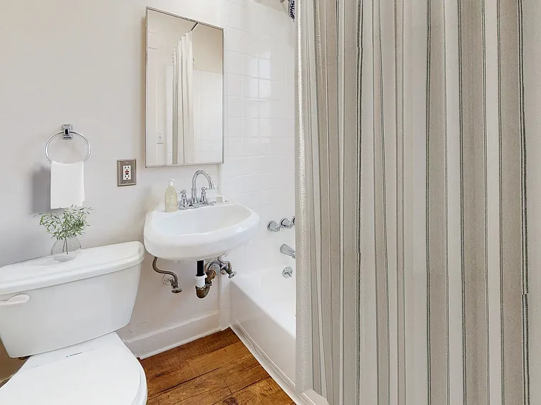 11676 Darlington Ave — Photo 5