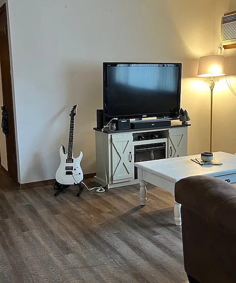 708 Oakcrest St #11 — Photo 1