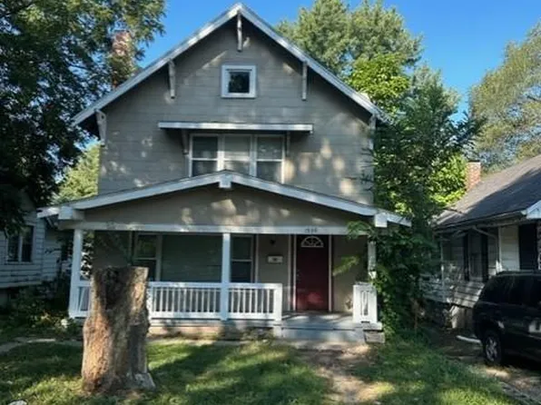1930 S Willow Ave, Independence, MO 64052