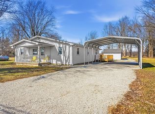 1070 W 550 S, Columbus, IN 47201