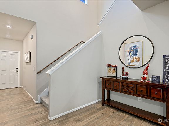 3rd image of 2824 14th Avenue NW