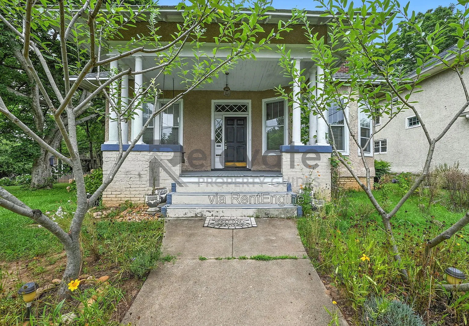 4 bed, 2.0 bath, 2500 sqft, $2,795 — Photo 1