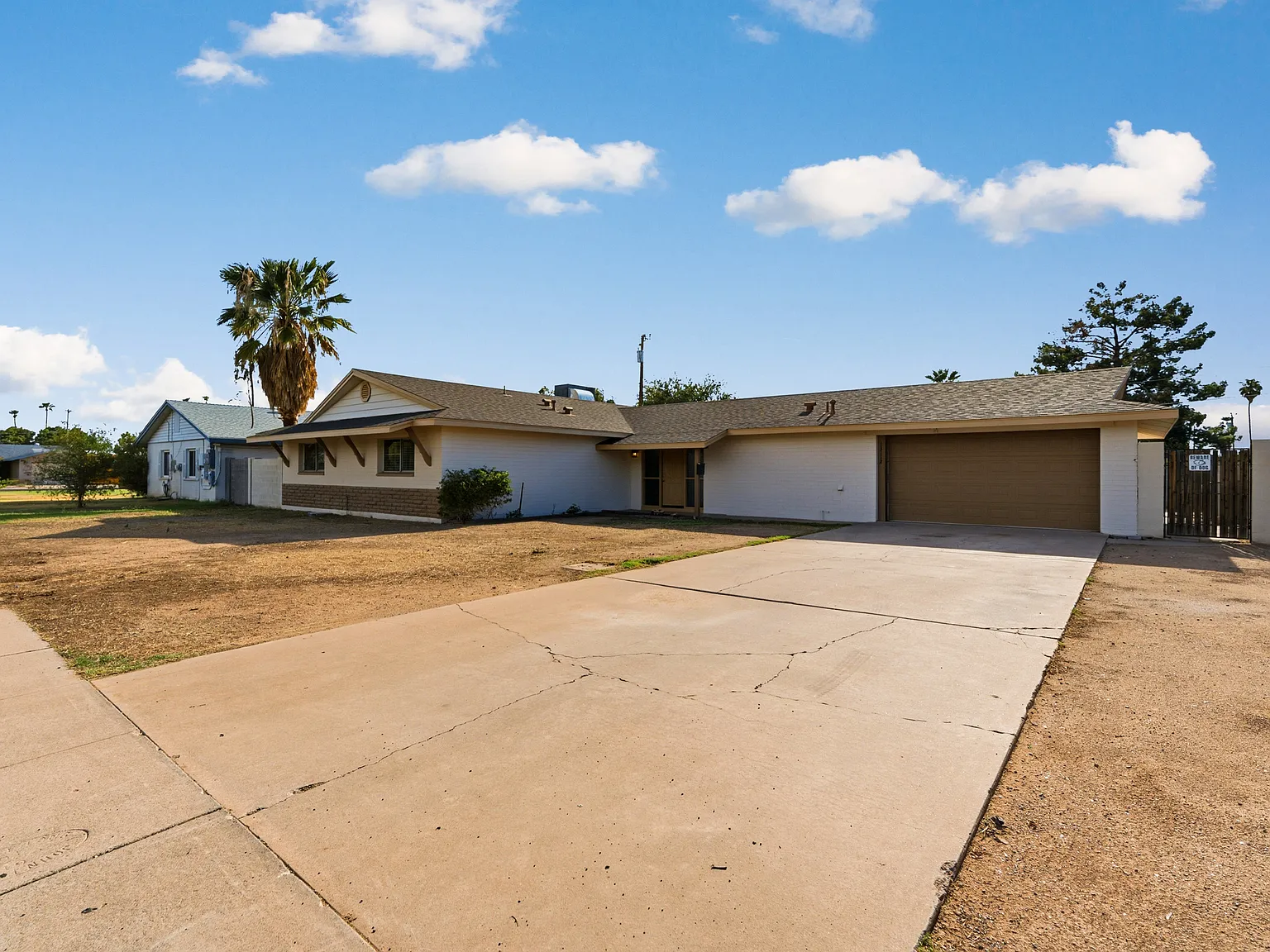 4 bed, 2.5 bath, 2167 sqft, $2,095 — Photo 4
