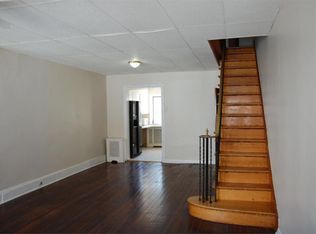 702 Pierce St, Philadelphia, PA 19148