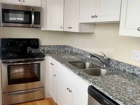 3rd image of 2709 W Broad St #1