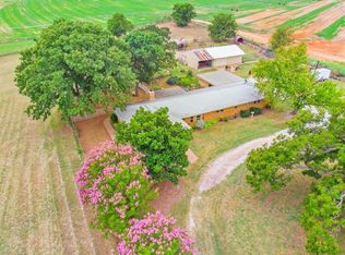 1505 Berry Rd, Granbury, TX 76049