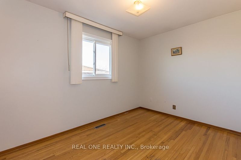 Toronto House for rent - 3 Bedrooms — photo 11