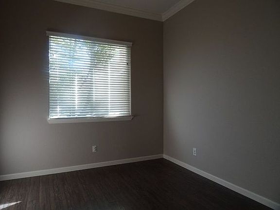 4th image of 7513 Millport Dr