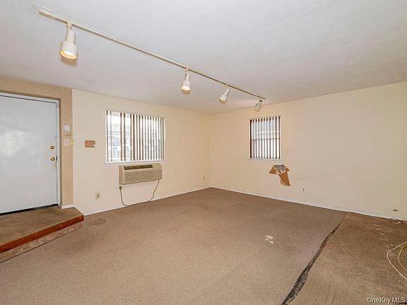 3rd image of 1337 Broadway #L10