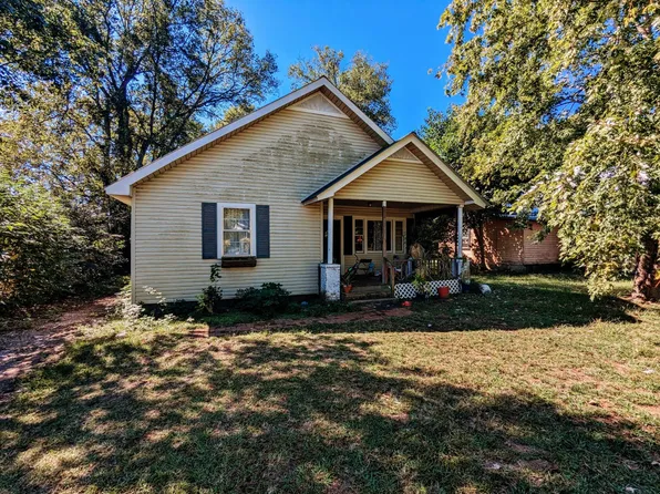 29 Mitchell Ave, Gadsden, AL 35904