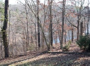 4 Flock Ln, Bella Vista, AR 72714